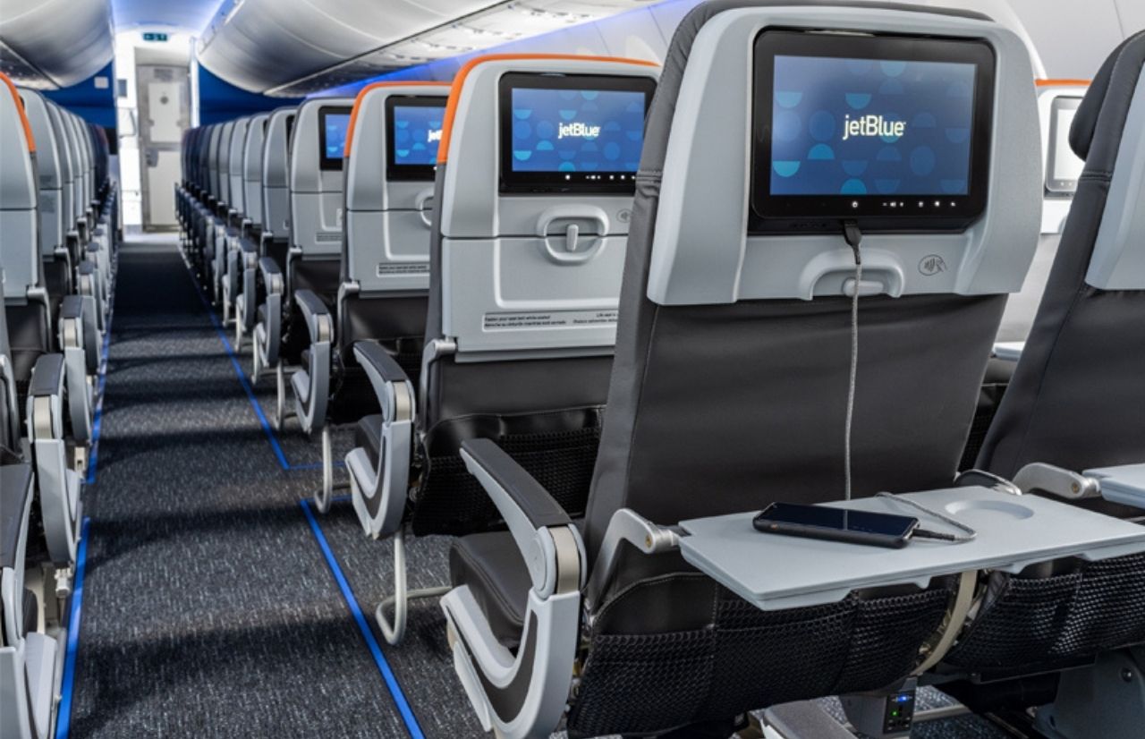 jetblue carry on weight limit