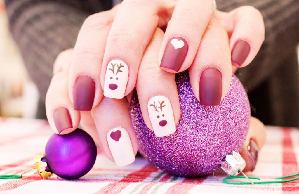 Florida Christmas Nails that are purple