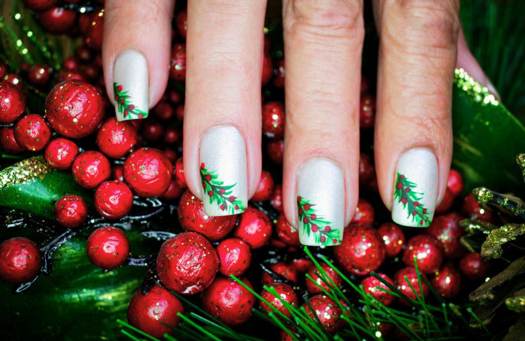 Florida Christmas Nails that are silver